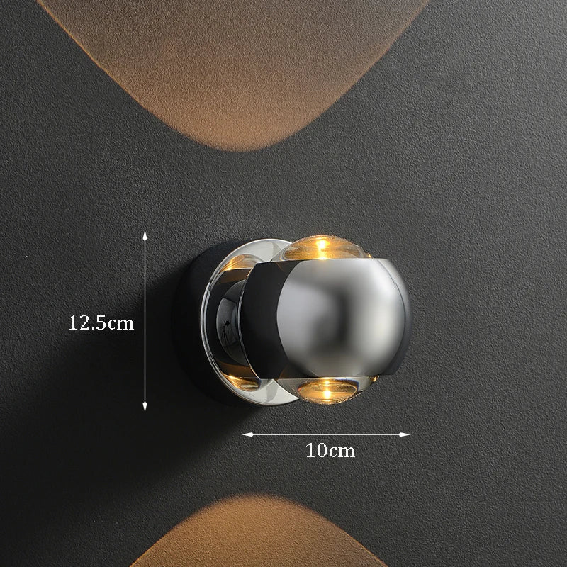 Contemporary LED Wall Sconce in Brushed Brass