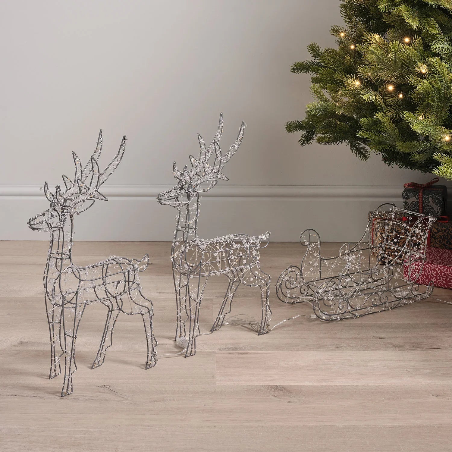 Magical Beaded Reindeer & Sleigh Floor Lamp (Set of 2)